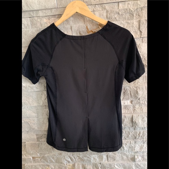 lululemon athletica Tops - Lululemon Run: Silver Lining Short Sleeve